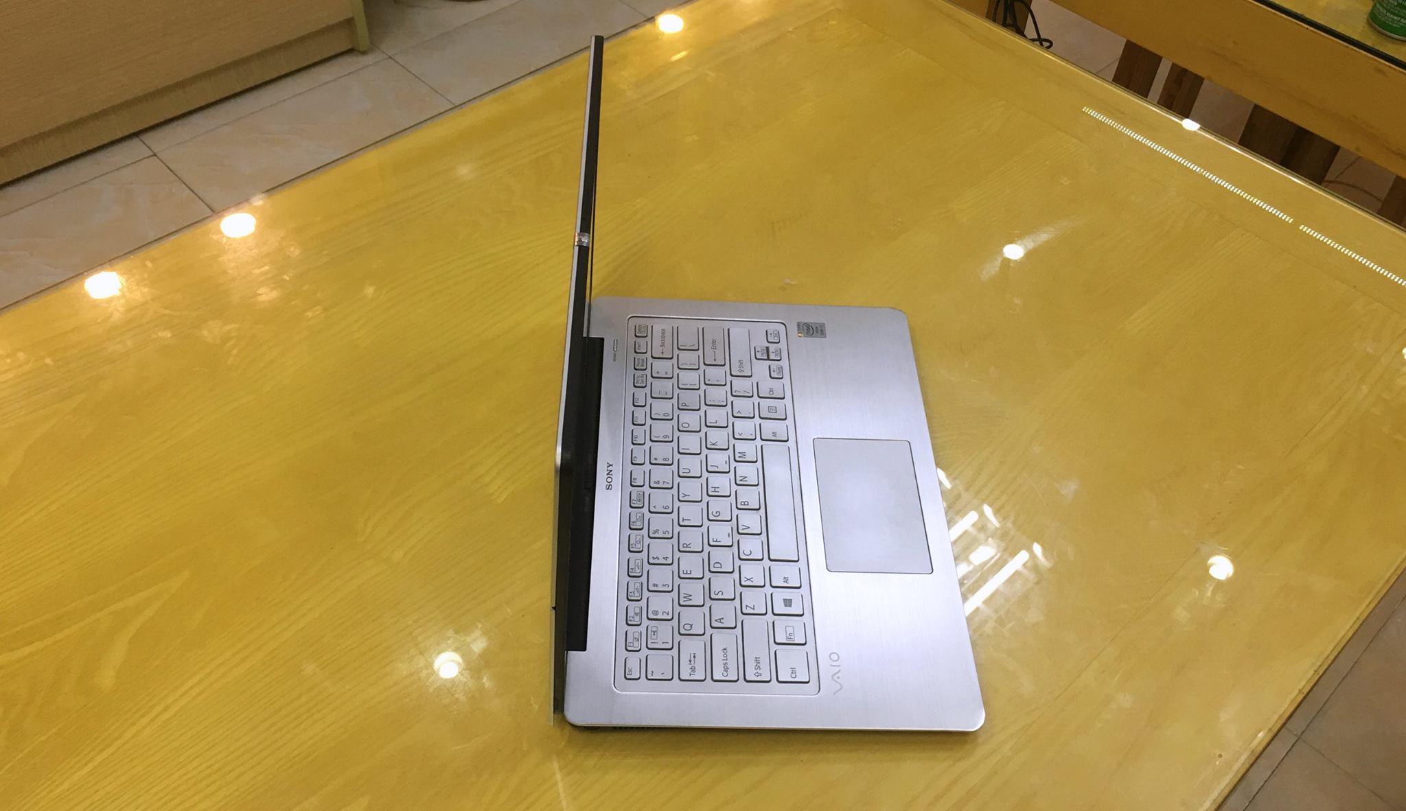 Laptop Sony Vaio SVF14N190X-3.jpg